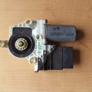 MOTEUR LÈVE VITRE (AR. GAUCHE) VW GOLF 4 RÉF: 1J4959811A