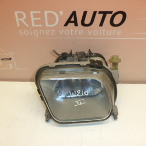 ANTIBROUILLARD AVANT DROIT MERCEDES CLASSE E W210 REF: A2108200256 / 210 820 02 56