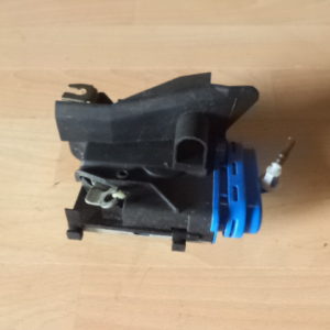 SERRURE DE PORTE ( ARRIÈRE GAUCHE ) AUDI A3 8L/ A4 B5 / A6 C4 / REF: 4A0839015D