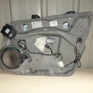 MOTEUR LÈVE VITRE ELECTRIQUE (AV- DROIT) COMPLET MERCEDES CLASSE A W169 et B W245 REF: 1697203079