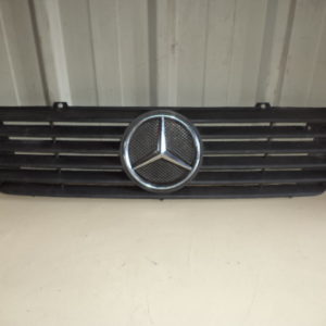 CALANDRE MERCEDES SPRINTER REF: 9018880123