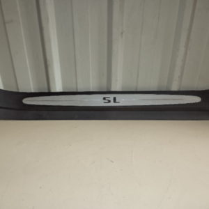 GARNITURE SEUIL DE PORTE ( DROIT ) POUR MERCEDES SL R230 REF: 2306800435