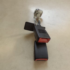 CEINTURE DE SÉCURITÉ ARRIÈRE POUR PASSAT / SEAT / SKODA REF: 3B0857739C