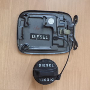 BOUCHON ET PORTE DE RÉSERVOIR POUR HYUNDAI I10 (code couleur ML)