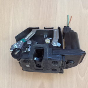 SERRURE DE PORTE ELECTRIQUE ( AVANT DROITE ) POUR HYUNDAI I10