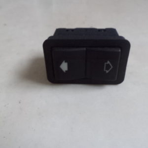INTERRUPTEUR / BOUTON DE LÈVE VITRE BMW 5 E39 REF: 8368974