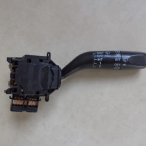INTERRUPTEUR/ COMMODO D’ESSUIE-GLACE MAZDA 323F REF: 17B122