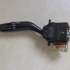 INTERRUPTEUR / COMMODO DE PHARE POUR MAZDA 323F REF: 17A089 C