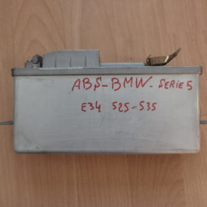 BOITIER / CALCULATEUR ELECTRONIQUE (ABS) BMW E34 E32 REF: 1158958 / BOSCH: 0265100049