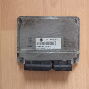 CALCULATEUR MOTEUR POUR SKODA FABIA / SEAT IBIZA / VW POLO REF: 047906033A