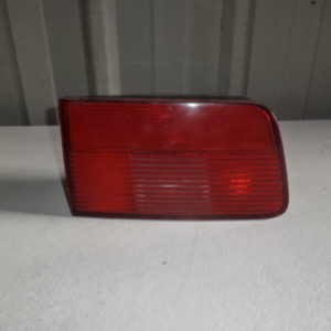 FEU ARRIÈRE GAUCHE D’ORIGINE POUR BMW E39 TOURING REF: 8361673
