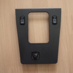 PLATINE CENTRALE MERCEDES CLASSE C W202 - C180 REF: 202 683 00 00