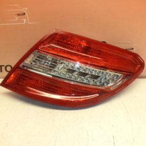 FEU STOP ARRIÈRE DROIT ( LED ) D’ORIGINE MERCEDES CLASSE C W204 REF: 2048202264 / 204 820 22 64