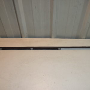 BAGUETTE DE PORTE ARRIÈRE GAUCHE POUR MERCEDES CLASSE C W202 C180