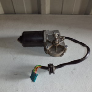 MOTEUR ESSUIE-GLACE (AVANT) MERCEDES CLASSE C W202 CDI REF: 2028202308