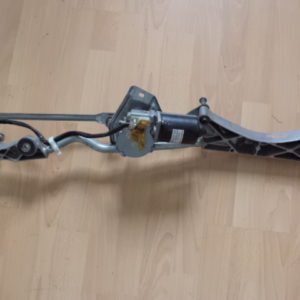 MOTEUR ESSUIE-GLACE (AVANT) D’ORIGINE MERCEDES CLASSE C W203 REF: 2038200442 / 203 820 04 42