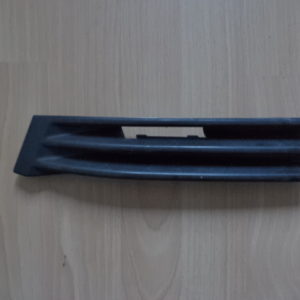Couvercle Cache Crochet de Remorquage Avant Gauche mercedes classe C W202 REF: 2028800105
