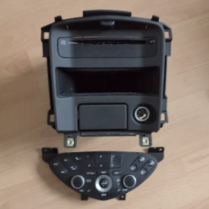 AUTO RADIO GPS (CD) D’ORIGINE NISSAN ALMERA P12 AVEC COMMANDE CHAUFFAGE ET CLIM REF: 28185AV700 / 28395AV610F