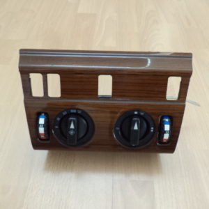 PLATINE DE COMMANDE DE CHAUFFAGE AVEC CONSOLE CENTRALE EN BOIS ( ZEBRANO ) D’ORIGINE MERCEDES W124