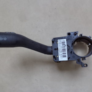 COMODO / COMMODO DE PHARE ET DE CLIGNOTANT VW BORA - SKODA - AUDI REF: 8L0953513G