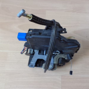 SERRURE DE PORTE ( ARRIERE GAUCHE ) SEAT IBIZA / SKODA FABIA / POLO N9 REF: 3B4839015AG