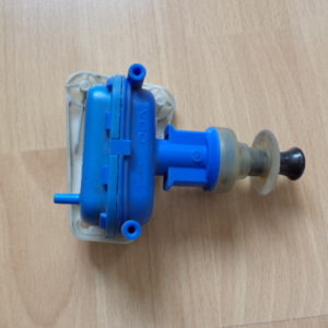 MOTEUR FERMETURE CENTRALISÉE (PORTE ARRIÈRE DROITE) D’ORIGINE AUDI 80