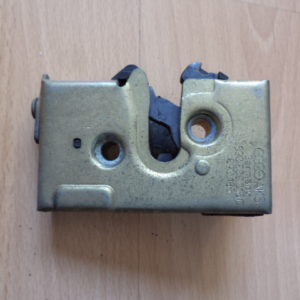 SERRURE DE PORTE ( ARRIÈRE DROIT ) D’ORIGINE AUDI 80 REF: 893839016D / 893 839 016 D