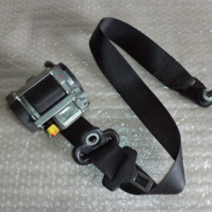 CEINTURE DE SÉCURITÉ AVANT DROITE D’ORIGINE MERCEDES CLASSE A W169 ET B W245 REF: 1698608485 / A169 860 84 85