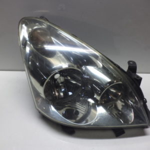 OPTIQUE / PHARE AVANT DROIT D’ORIGINE TOYOTA COROLLA VERSO