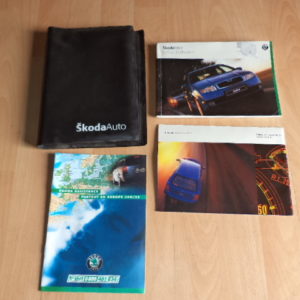 NOTICE + POCHETTE D’ORIGINE SKODA