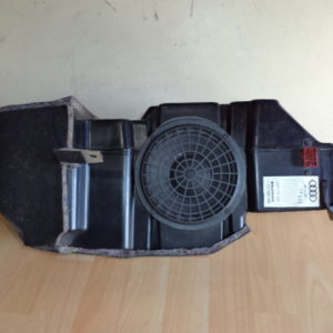 CAISSON DE BASSE AMPLIFIE ARRIÈRE AUDI A6 4B V6 2.5 TDI BREAK REF: 4B9035382