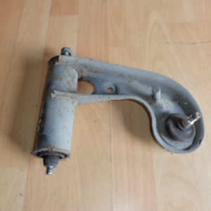 BRAS DE SUSPENSION AVANT BAS DROIT MERCEDES CLASSE C W202 S202