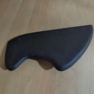 couverture tableau de bord pour audi A4 B5 ref: 8D0857086