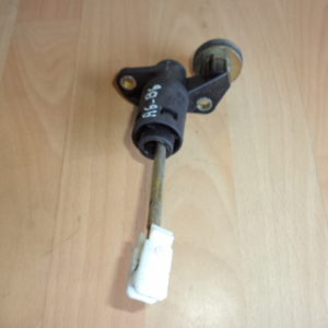 Cylindre / émetteur d'embrayage d'origine skoda : passat : audi ref: 8E1721401F