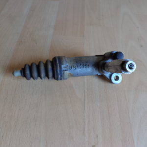 Récepteur d'embrayage d'origine audi 80 / 90 / 100 / 200 / A4 / A6 ref: 4A0721261