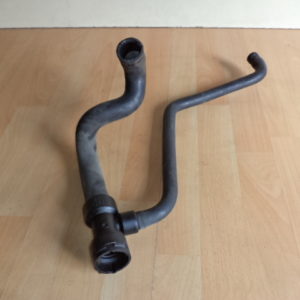 Durite de radiateur d'origine audi A4 B5 / PASSAT 3B REF: 8D0121055
