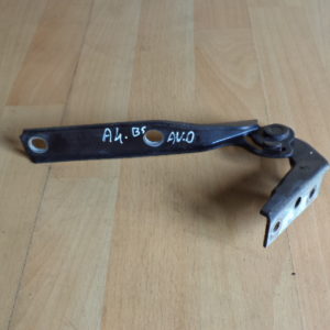 Charnière Capot Coté Droit pour AUDI A4 B5 PHASE 1 ref: 8D0823302