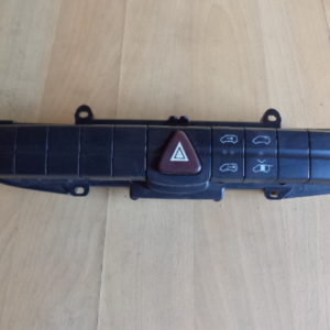 COMMUTATEUR DE FEUX DE DÉTRESSE D’ORIGINE MERCEDES VITO W639 REF: 6395450107