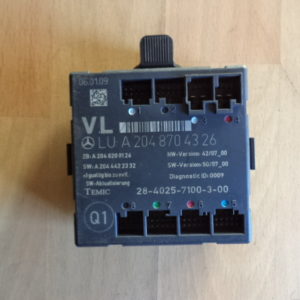 MODULE / BOITIER DE PORTE (AVANT GAUCHE) D’ORIGINE MERCEDES CLASSE C W204 REF: A2048704326 / 2048704326