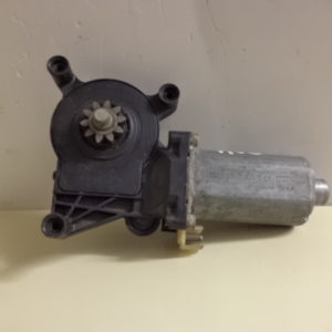 MOTEUR LÈVE VITRE (AVANT DROIT) POUR MERCEDES SLK R170 REF: 0130821870