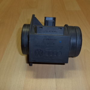 DEBITMETRE D’AIR D'ORIGINE AUDI / VW / SKODA REF: 074906481