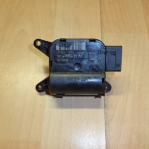 Servomoteur de volet de régulation de température d'origine Audi / Seat / VW / Skoda ref: 1K0907511D / 0132801337
