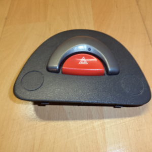 INTERRUPTEUR / BOUTON DE FEUX DE DÉTRESSE D’ORIGINE SMART FORTWO REF: 010702