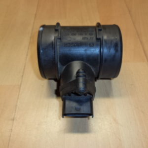DEBITMETRE D’AIR D'ORIGINE HYUNDAI SANTA FE PHASE 1 REF: 0281002447