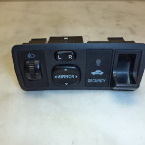 INTERRUPTEUR DE COMMANDE DE RÉTROVISEUR D'ORIGINE TOYOTA COROLLA E12 REF: 2 777665