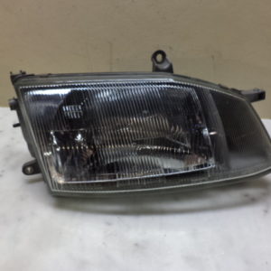 PHARE – OPTIQUE AVANT DROIT D’ORIGINE TOYOTA HIACE 4