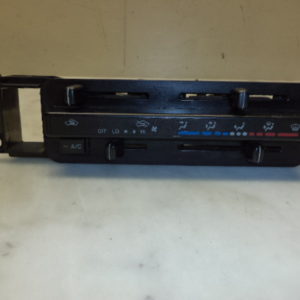COMMANDE DE CHAUFFAGE ET CLIM D'ORIGINE TOYOTA HIACE 4