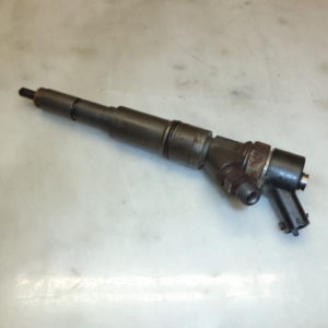 INJECTEUR POUR BMW E39 - 530D / E46 - 330D / X5 E53 - 3.0D REF: 7785984 / 0445110047