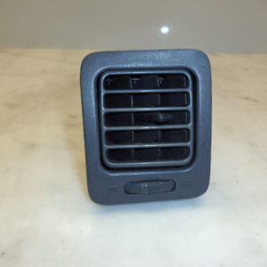 GRILLE DE VENTILATION D’AIR D’ORIGINE TOYOTA HIACE 4 REF: 55686-26010