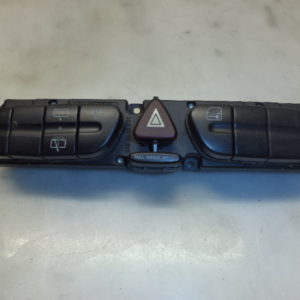 INTERRUPTEUR – WARNING MERCEDES CLASSE C W203 RÉF: A2038210081 / 2038210081